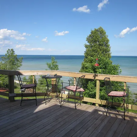 At The Waters Edge Bed & Breakfast-2